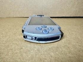 PSP 2000 Final Fantasy Custom Build! 128GB SD Card With Extras(READ DESCRIPTION)