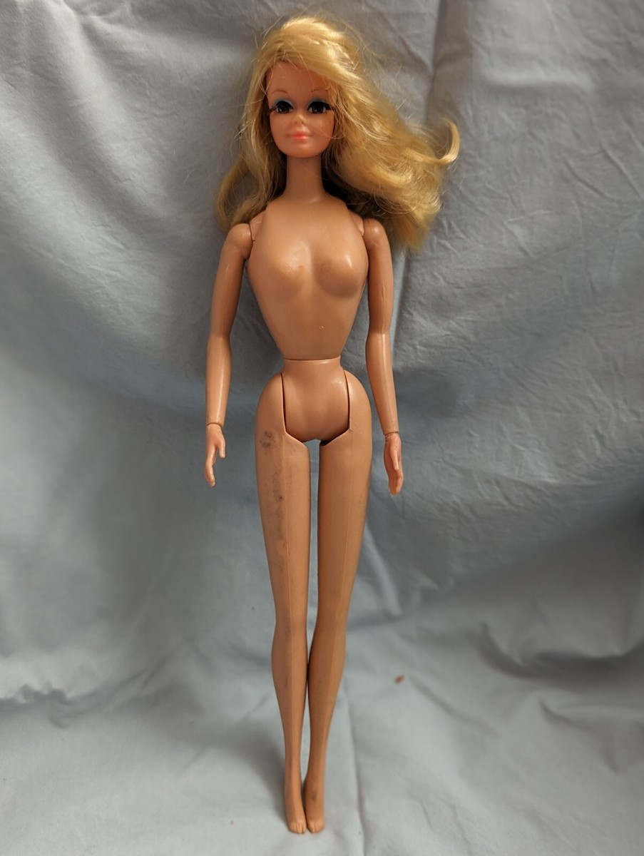 Kissing Barbie 1978