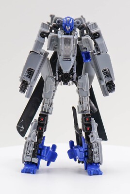 トランスフォーマー スタジオシリーズ ドロップキック SS-28 SS-28 ドロップキック｜トランスフォーマーオフィシャルサイト｜タカラ