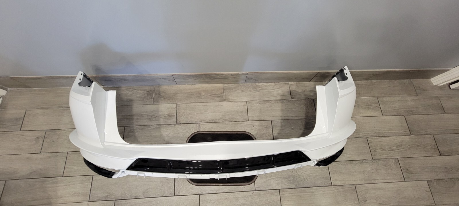 LAMBORGHINI URUS REAR BUMPER OEM 4ML807511CGRU