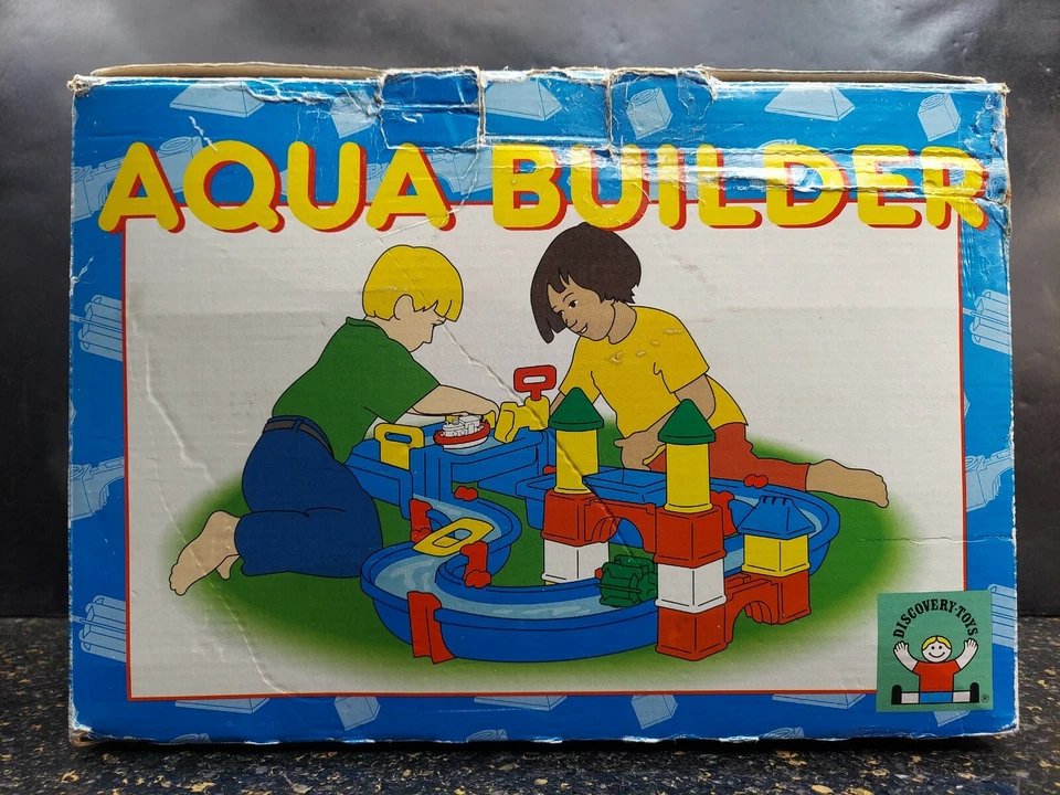 Discovery Toys Aqua Builder 18 Pcs Water/Sand Building System Bath Toy 2520 1994 - Image 4 of 4