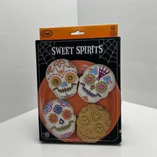 Genuine Fred Sweet Spirits Day Of The Dead Cookie Cutters & Stamps Set Of 4 New