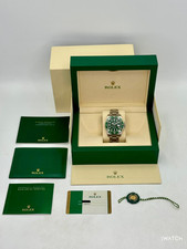 2018 Rolex Submariner “Hulk” 40mm 116610LV Green Dial 10