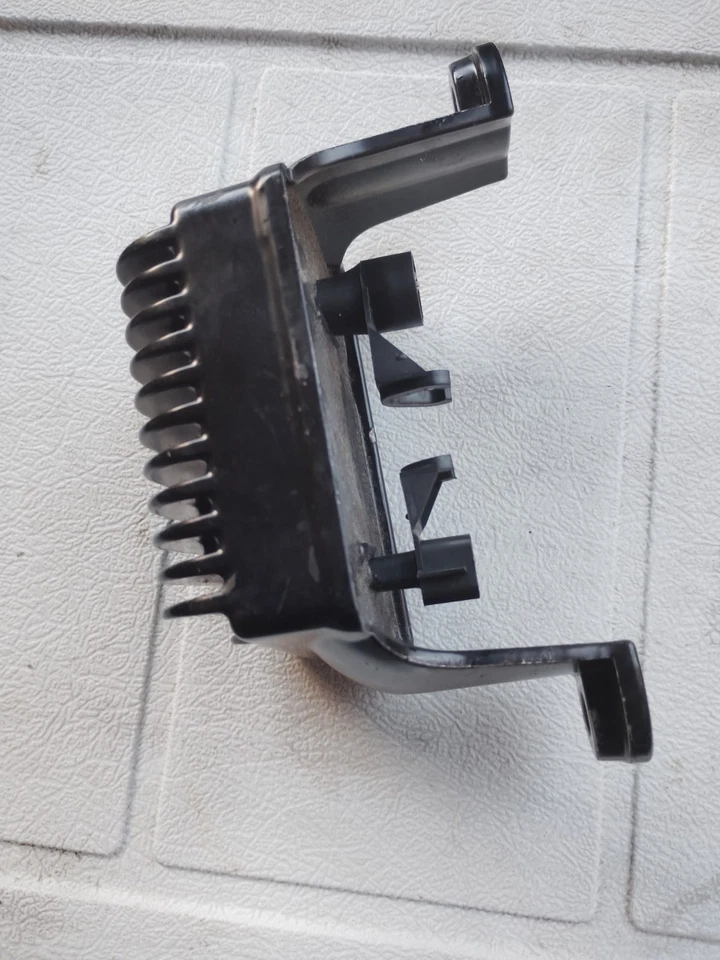 Harley Davidson Road Glide Voltage Regulator(Rectifier) - Image 2 of 4