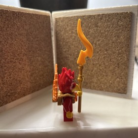 LEGO Flinx phoenix mini figure Legends of Chima 70221 loc128
