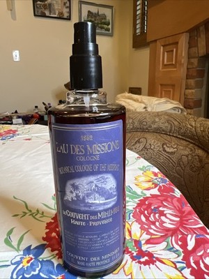 Le Couvent des minimes eau des missions eau 8.4 oz new no box No Cap 250 ML