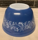 Vintage Pyrex 401 Colonial Mist Mixing Bowl