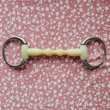 Happy Mouth Round Ring Eggbutt Shaped Mullen Mouth Horse Bits 5.315 in 135MM