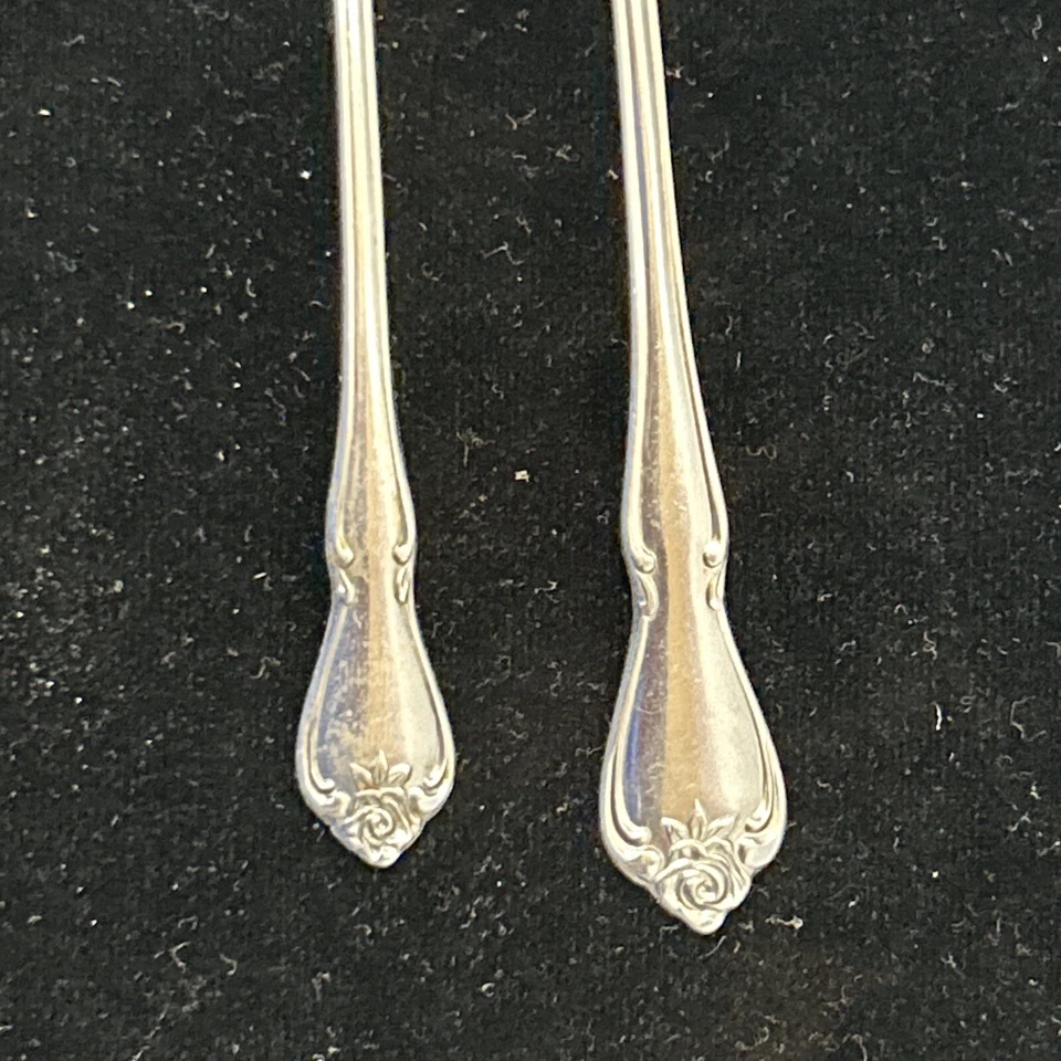 Oneida ARBOR TRUE ROSE 1881 Rogers Stainless - ICED TEA SPOON & COCKTAIL FORK Foto 4 de 4