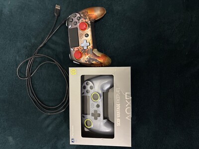 scuf ps4 controller barley used it s already got the stuff downloaded one is Mw3