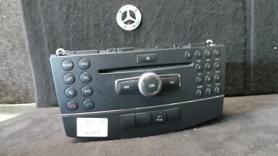 Y93-15 * Mercedes-Benz W204 C-Klasse Head Unit Entry CD-Player - A2048705590