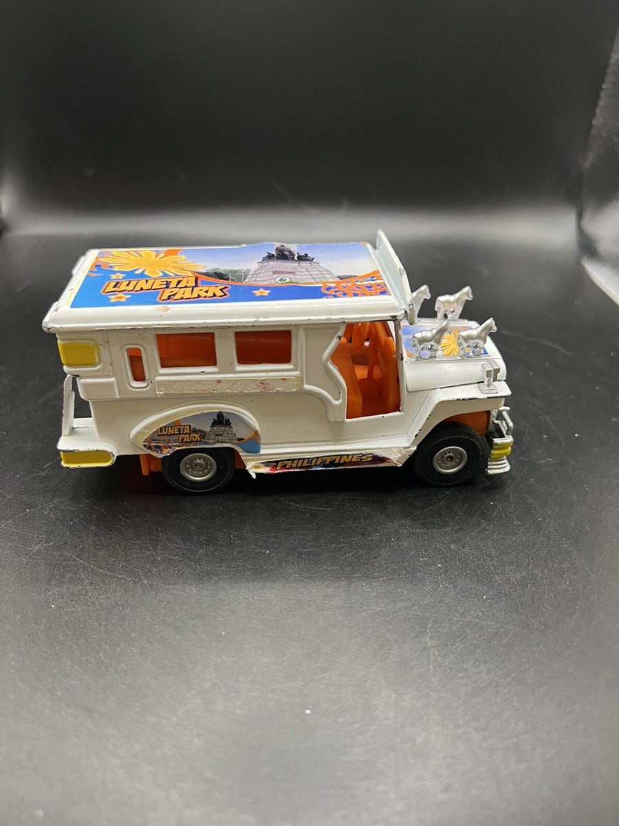 PHILIPPINE JEEPNEY ダイキャストミニカー Philippine Jeepney Die-Cast Luneta Park Truck Pull Back Action Toy
