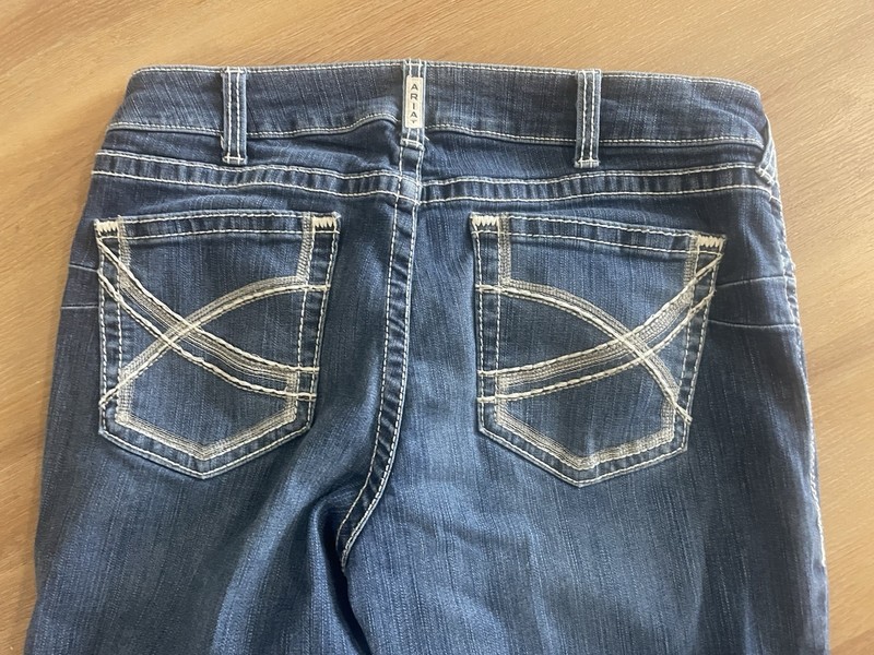 Ariat Jeans Womens 34R Dresden Mid-Rise Straight Thick Stitching Cowgirl Western
