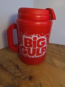 7-Eleven Red BIG GULP Thermos Insulated Travel Cup Mug 52 ounces 1.5 Liter VTG