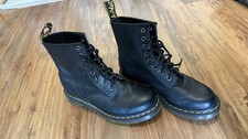 Dr. Martens Womens Size 8 worn one time no cr...