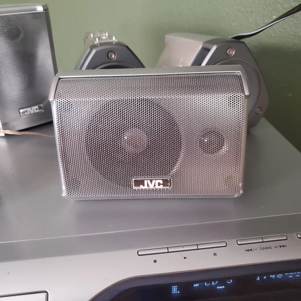 JVC 5.1 Channel Home Theater System TH-M505 Receiver & speakers Only WORKS!! - Image 3 of 4