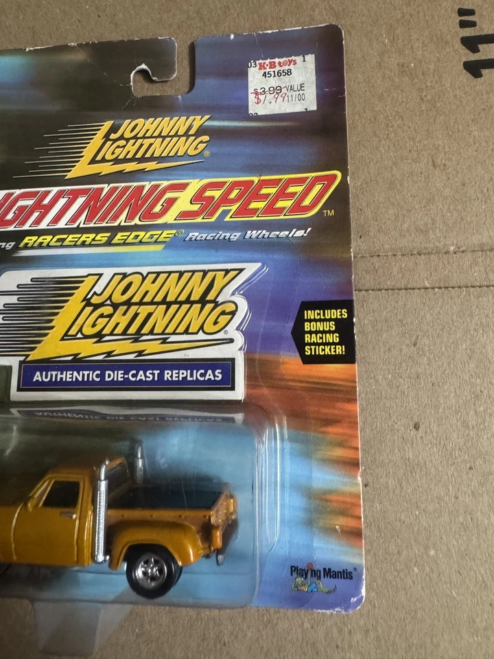 Dodge D-150 1978 Johnny Lightning Lightning Speed Racers Edge y sedán Ford 40  Foto 2 de 4