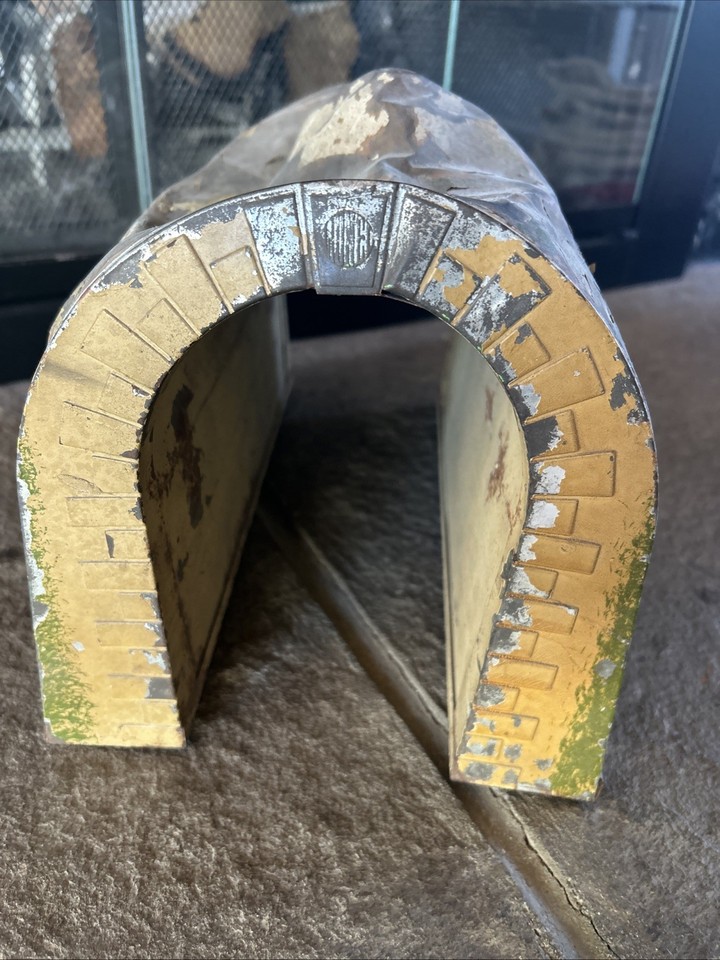 VTG Lionel Train Metal Tunnel Display Locomotive Railroad Scenery Decor ...