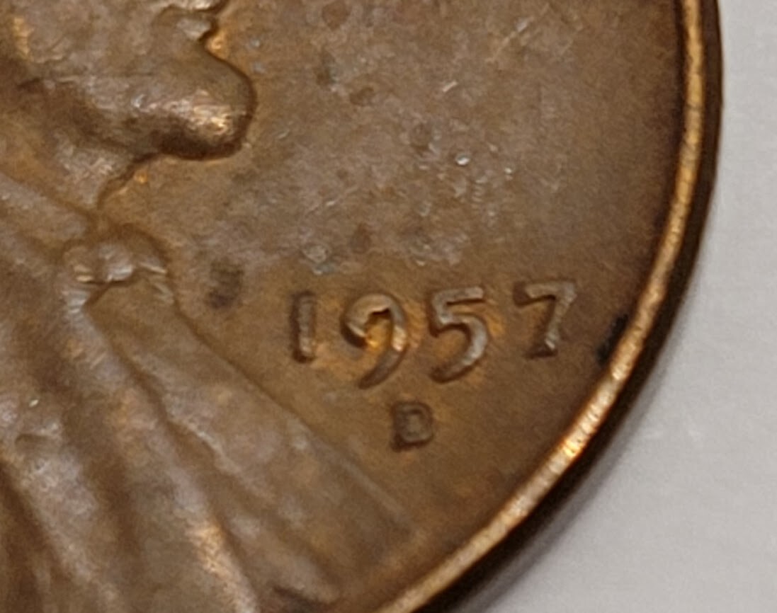 1957 D Lincoln Wheat Cent Mint Error Die Chip Filled 9 in Date