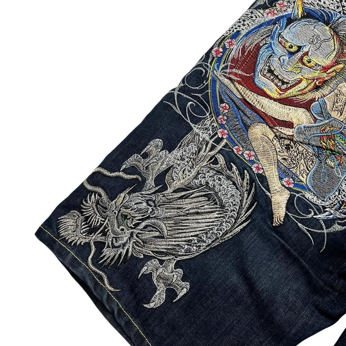 Sugoi Embroidered Dragon Japanese Denim Shorts / Jorts - Waist: 33