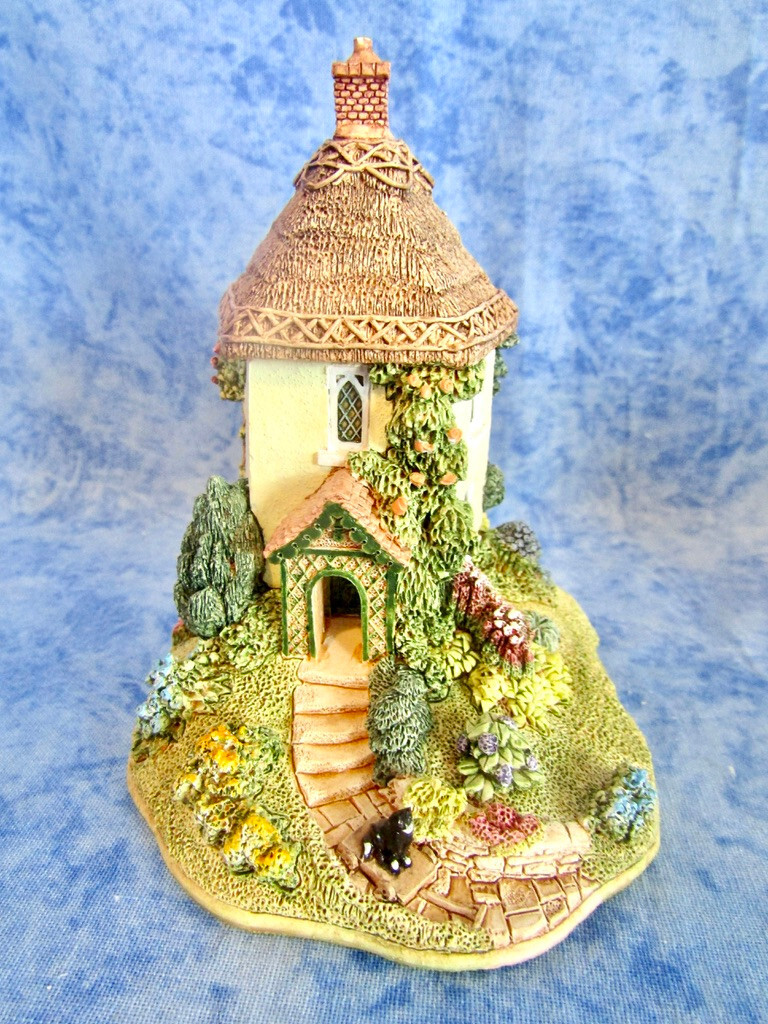Lilliput Lane - Honeypot Cottage - English Collection: South East