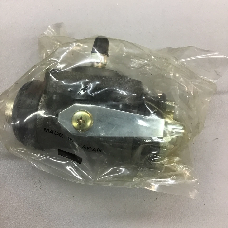 Cilindro de rueda de freno de tambor 47570 69065 para Toyota Land Cruiser B39 1971-1980 Foto 2 de 4