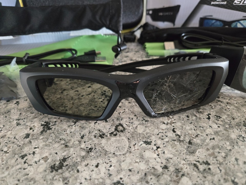 2x HiSHOCK RF Pro High Diamond 3D glasses for JVC SONY, 90° polarized