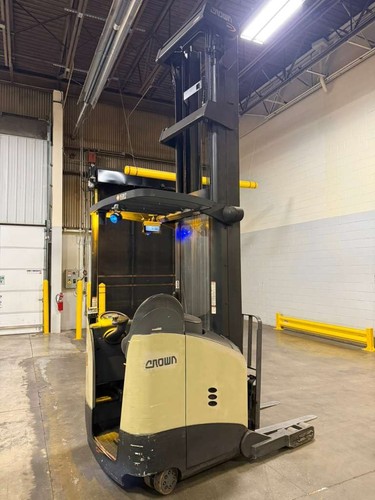 2011 Crown Reach Truck RR 5700 Series Local Pick Up