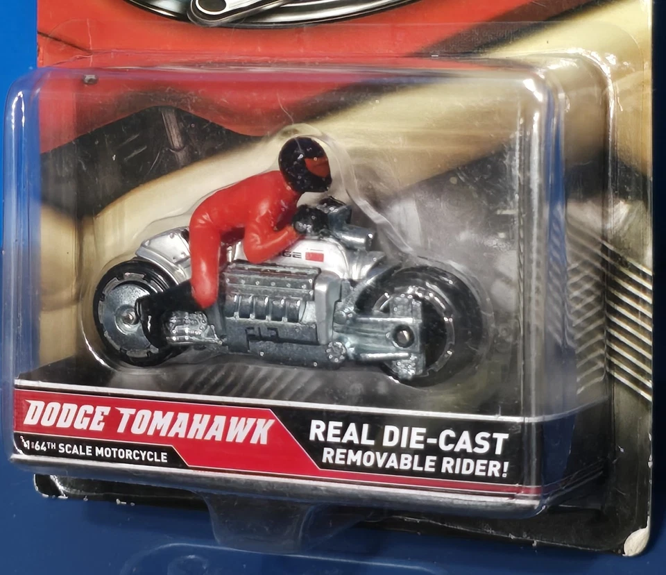 Hot Wheels Scorchin' Scooter Motorcycles Series 2012 con tarjeta de desgaste del conductor Foto 2 de 4