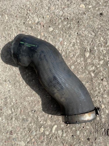 BMW 5 Touring E39 Ladeluftkühlerschlauch 11612249669 2249669 3.00 33757569