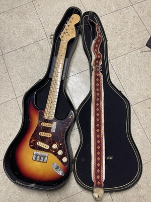 Global Strat-Style Solidbody 1970s/1980s - Sunburst guitar with case