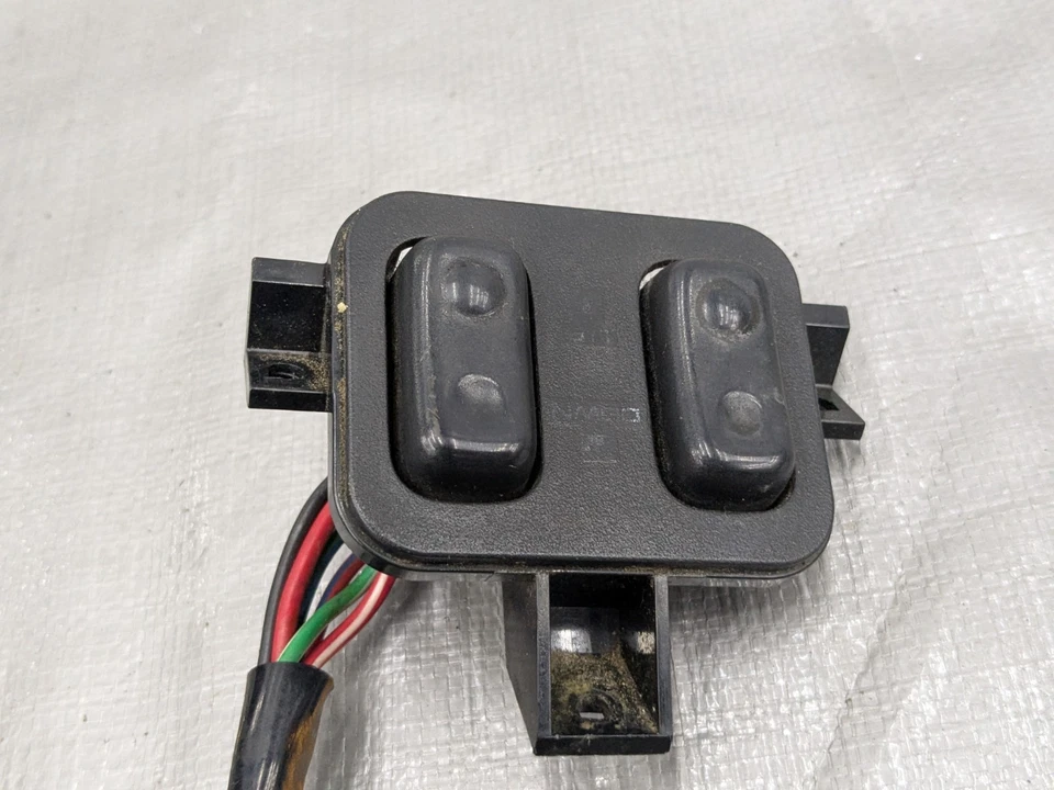 1990-1997 Mazda Miata MX-5 Power Window Switch OEM NA01-66-350 NA75-66-350 90-97 - Image 2 of 4