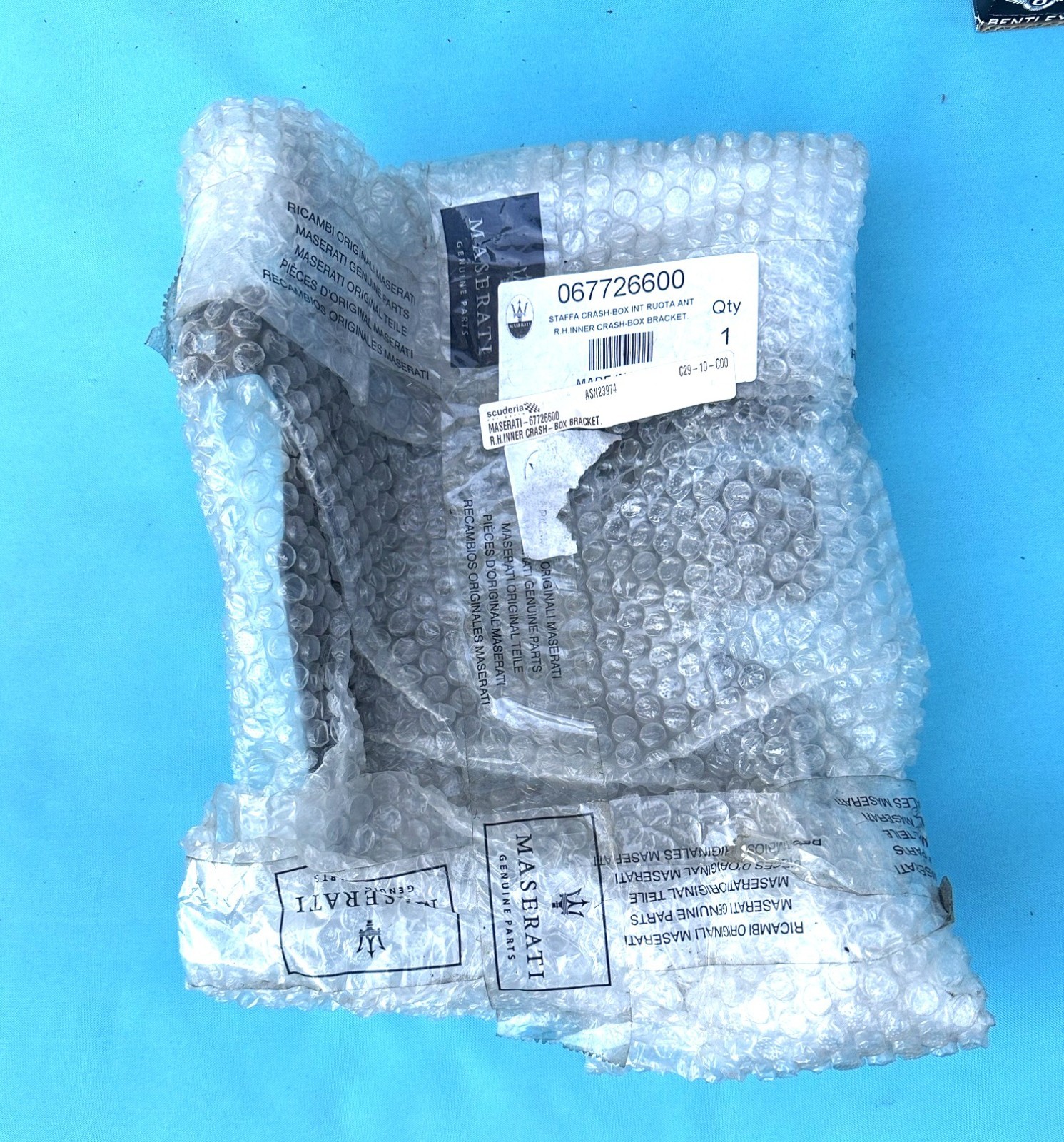 Genuine MASERATI Part 067726600 R.H. Inner Crash-Box Bracket BNEW