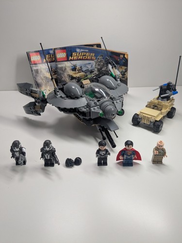 LEGO Dc Comics Super Heroes: Superman: Battle of Smallville (76003) - Complete