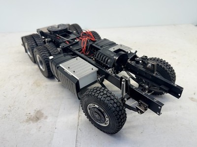 Used Tamiya 1/14 Mercedes-Benz 6x4 Tractor Truck Kit Roller, Parts Chassis, 0125