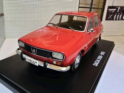 WHITEBOX Dacia 1300 Renault 12 R12 1970 Red Super Detailed 1:24 Scale Model Saloon