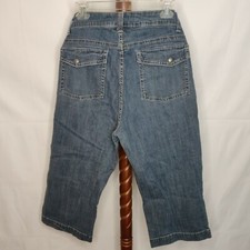 Riders by Lee Instantly Slims You women's size 14 denim capris zip med wash