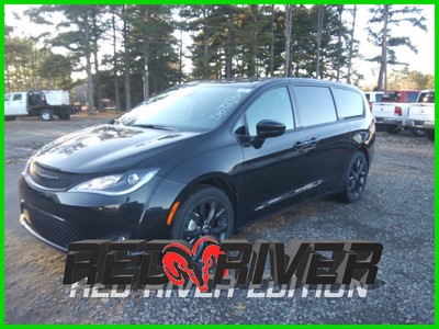 2019 Chrysler Pacifica Touring Plus 2019 Touring Plus New 3.6L V6 24V Automatic FWD Minivan/Van Premium