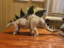 Jurassic World Park Action Figure Gigantic Dino Trackers Stegosaurus