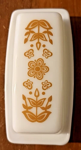 Vtg 1970s Pyrex Butter Dish with Lid Butterfly Gold 17-B MINT COND