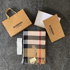 Burberry London NEU klassischer Schal 180x60 cm