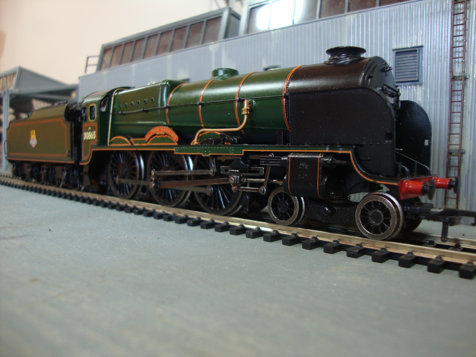 Bachmann SR Lord Nelson Class BR Green Livery 00 Gauge Scale model ...