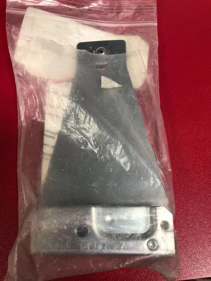 NEW OEM Bosch Oven Hinge Plate 00491538