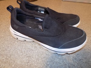 skechers go walk size 8