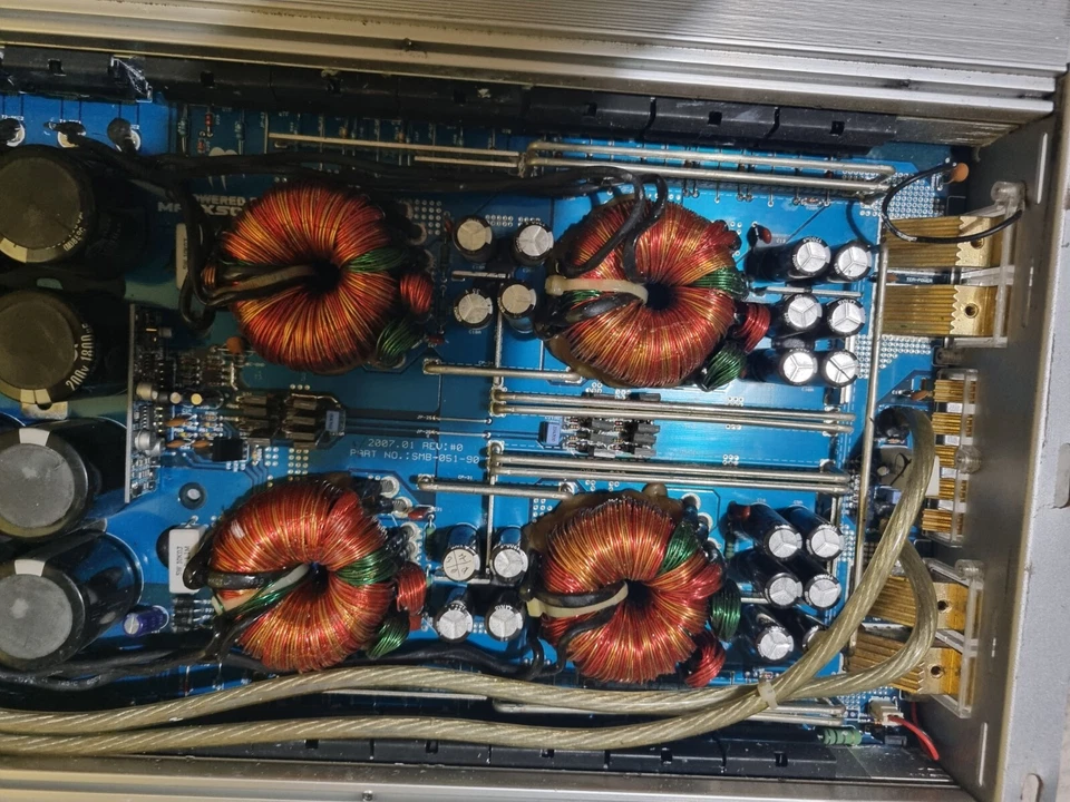 HIFONICS  XXV GOLIATH  5000W RMS ULTRA D-CLASS - Immagine 3 di 4