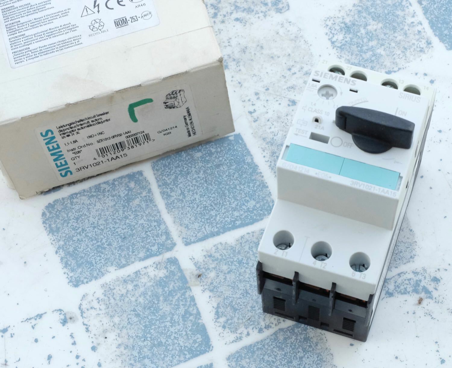 Disjoncteur magnétothermique Siemens 3RV1021-1AA15 Sirius haute performance 1,1-1,6A