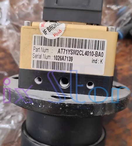 1x używana kamera przemysłowa E2V AT71YM2CL4010-BA0 - Zdjęcie 2 z 3