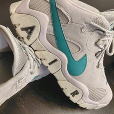 Gay Used Nike Air Sneakers Gr. 47,5 für Sammler Retro 2020 Grau Zustand gut 👍🏼