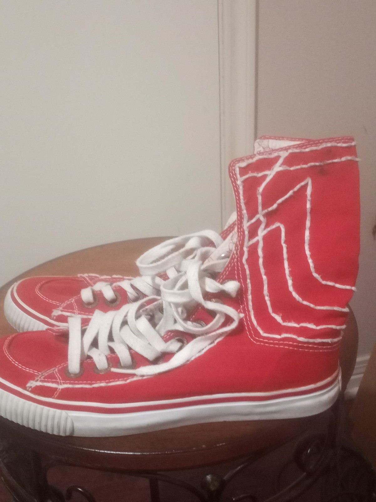 True Religion Mens Size 10 High Top Red and White Canvas Sneakers thumbnail 10