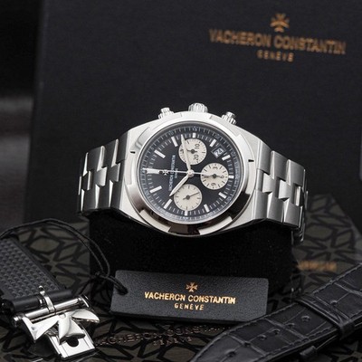 Vacheron Constantin Overseas ''Panda'' Silver Dial VC 5520V/210A-B686 Full Set